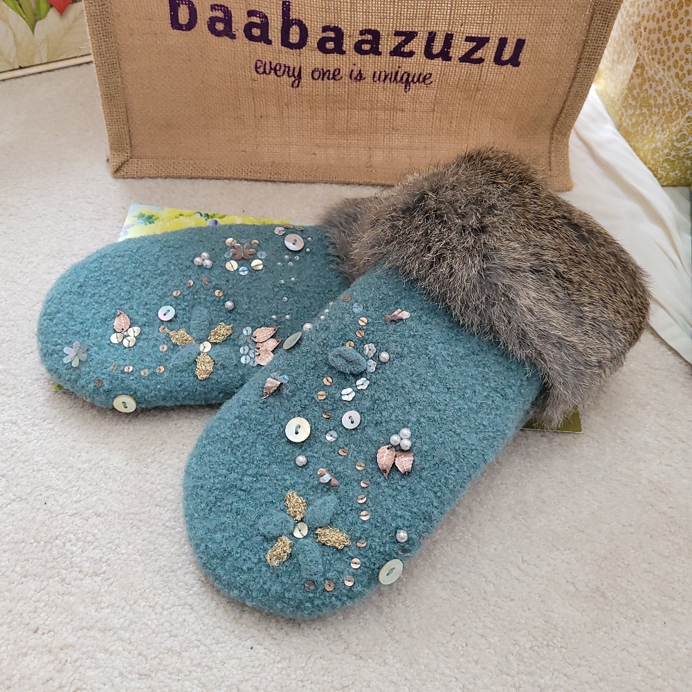 Baabaazuzu Mittens